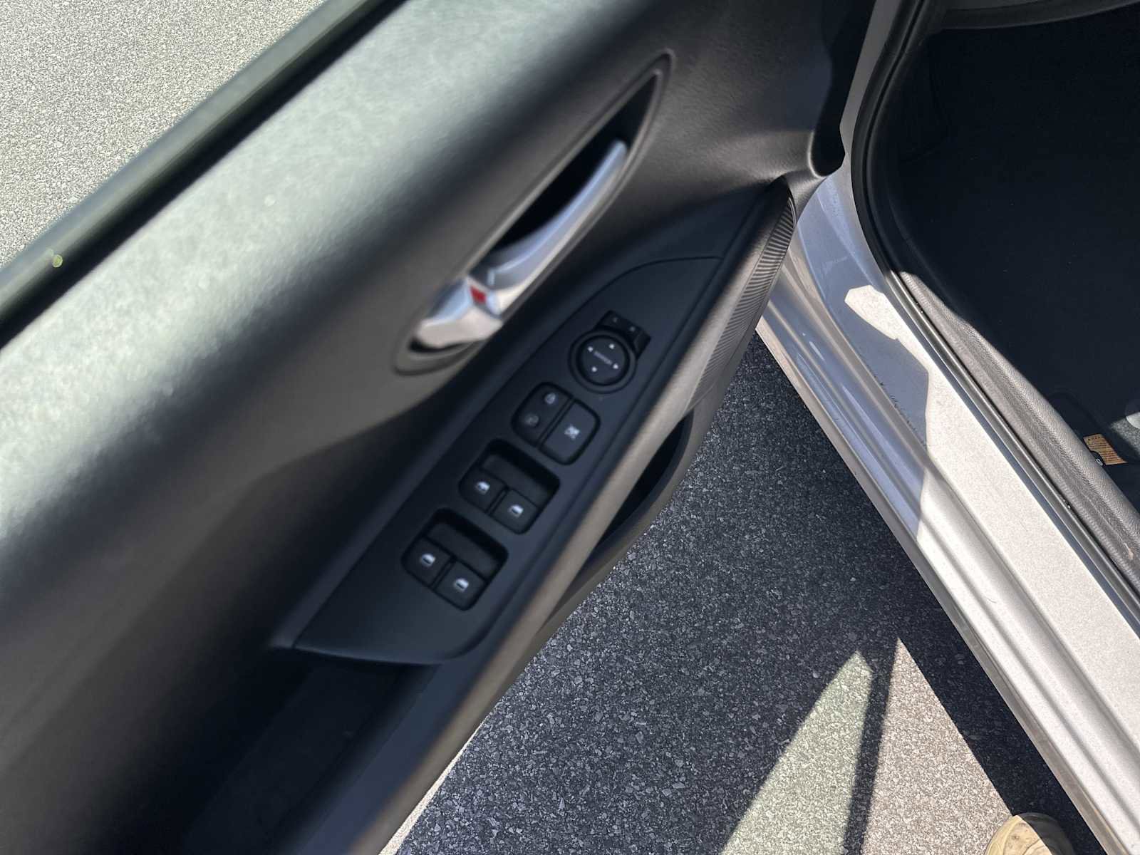 Used 2023 Kia Rio S w/ Technology Package FWD image 13