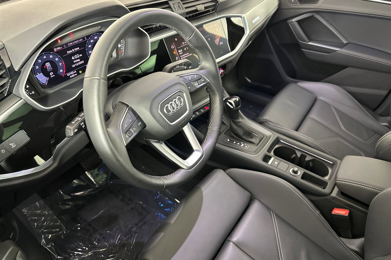 Used 2023 Audi Q3 2.0T Premium Plus w/ Premium Plus Package image 9