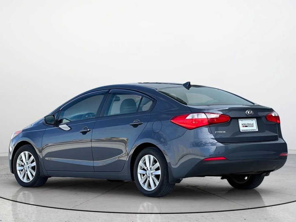 Used 2014 Kia Forte LX w/ Popular Package image 2