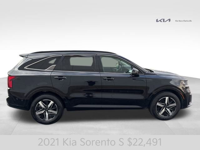 Certified 2021 Kia Sorento S w/ Panoramic Sunroof Package image 8