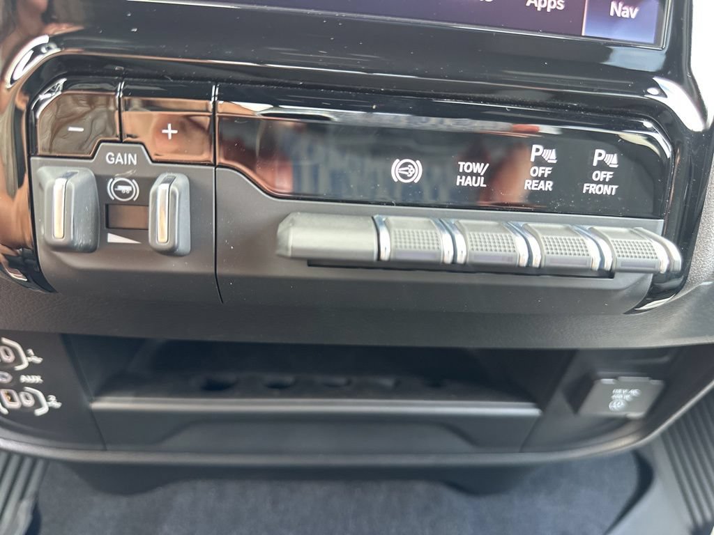 New 2026 RAM 3500 Tradesman AWD/4WD image 37