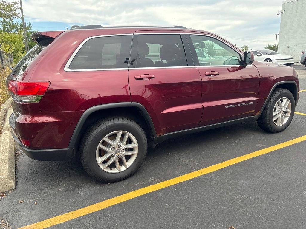 Used 2018 Jeep Grand Cherokee Laredo AWD/4WD image 8