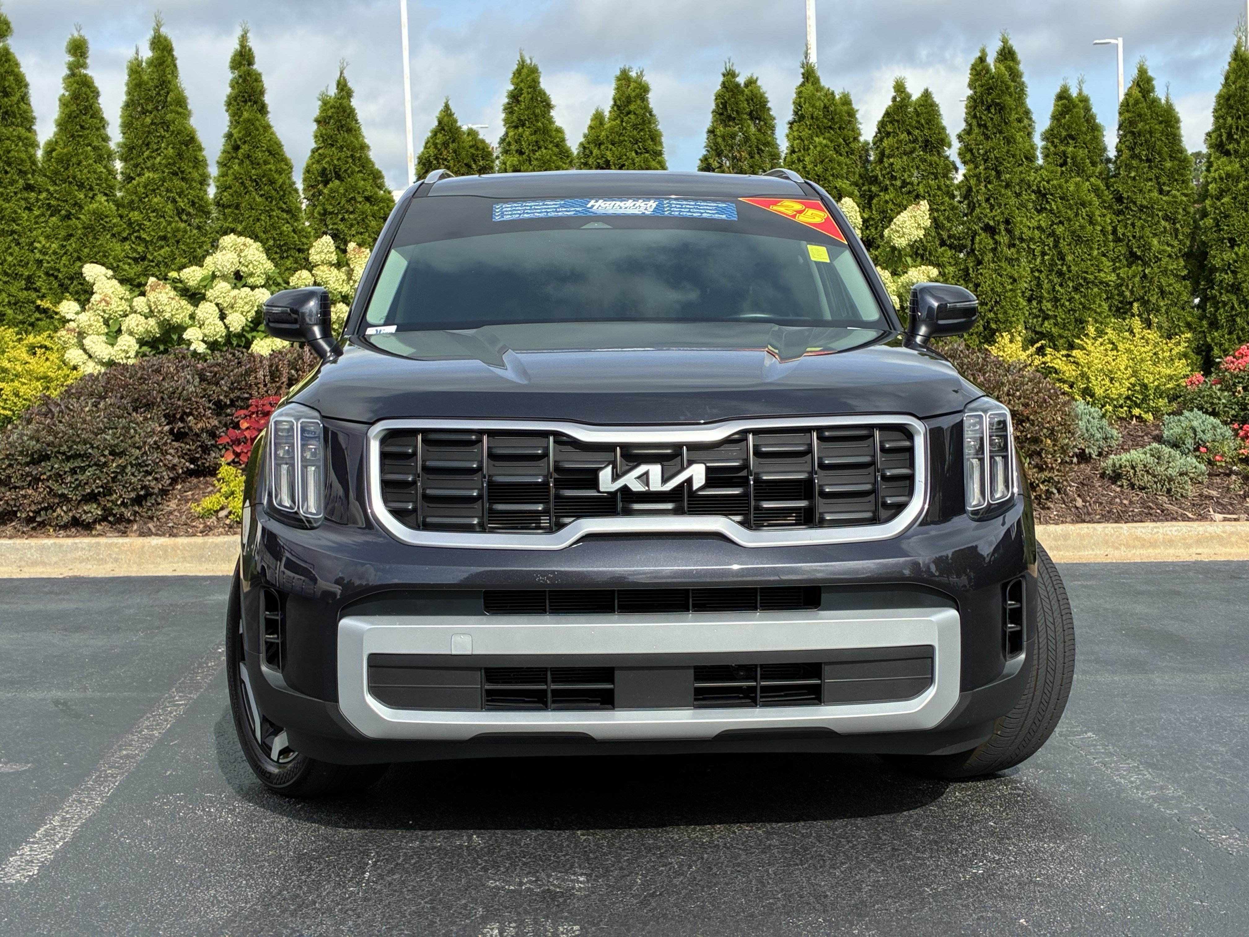 Used 2025 Kia Telluride S FWD image 5