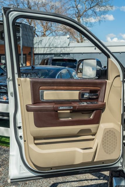 Used 2014 RAM 2500 Laramie w/ Convenience Group image 17