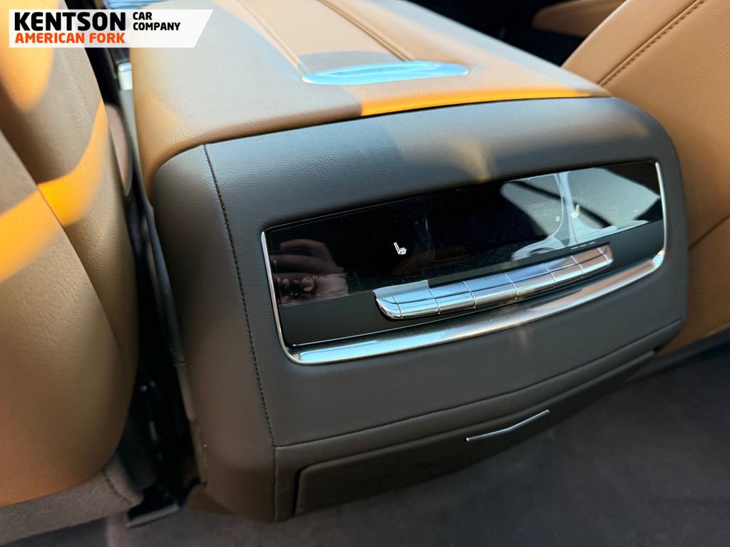 Used 2025 Cadillac Escalade Premium Luxury image 41