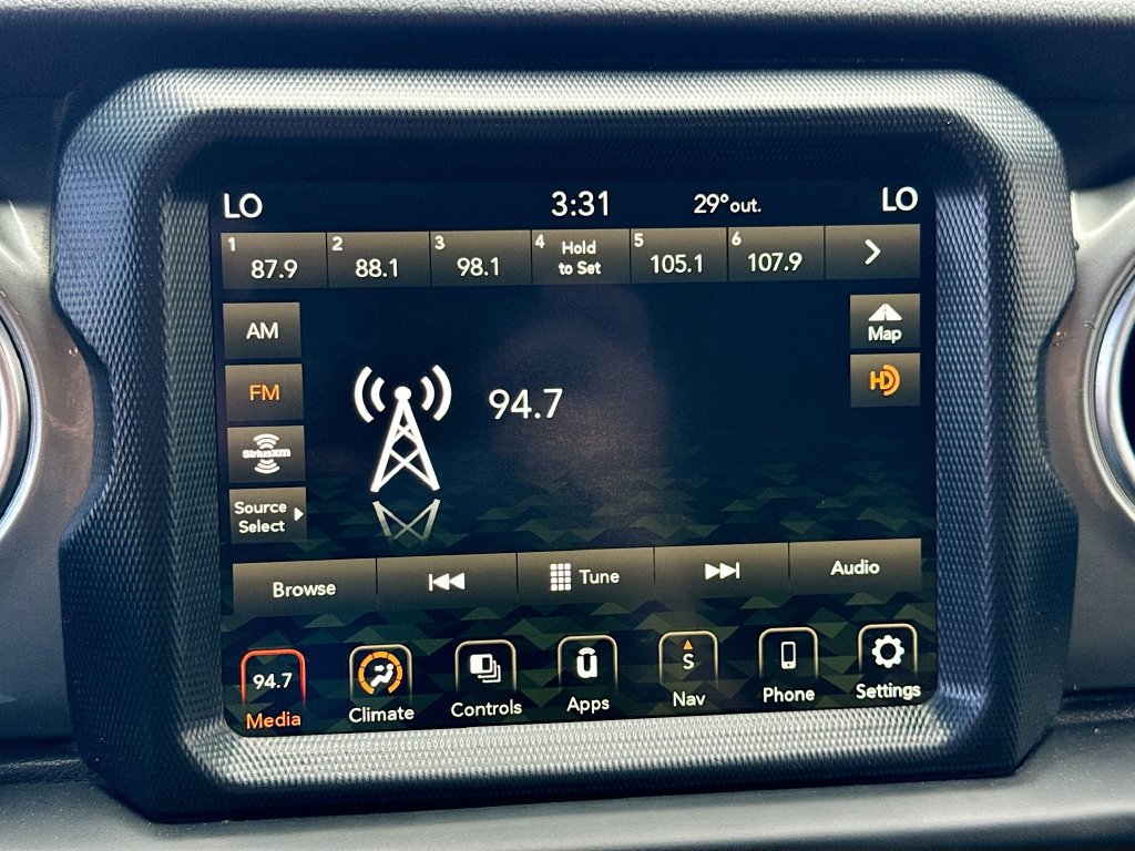 Certified 2022 Jeep Wrangler Unlimited Sahara AWD/4WD image 16