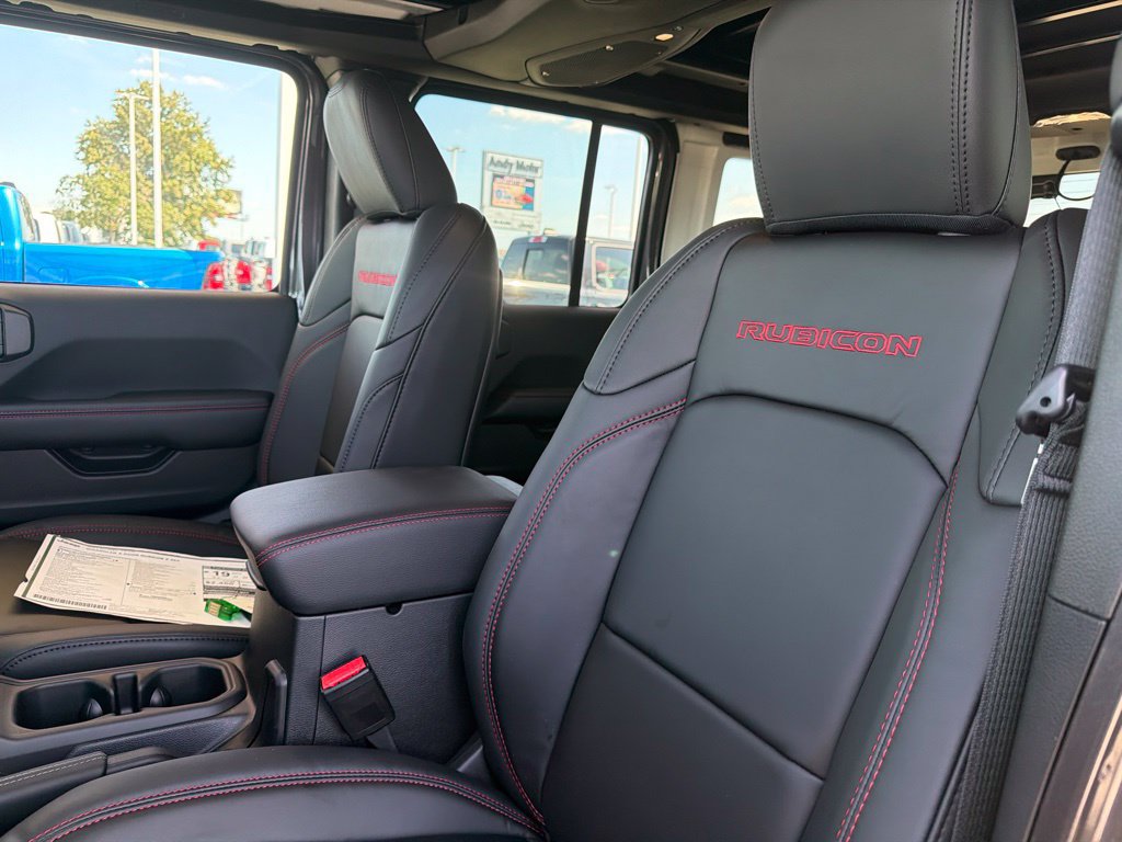 New 2027 Jeep Wrangler Unlimited Rubicon AWD/4WD image 13