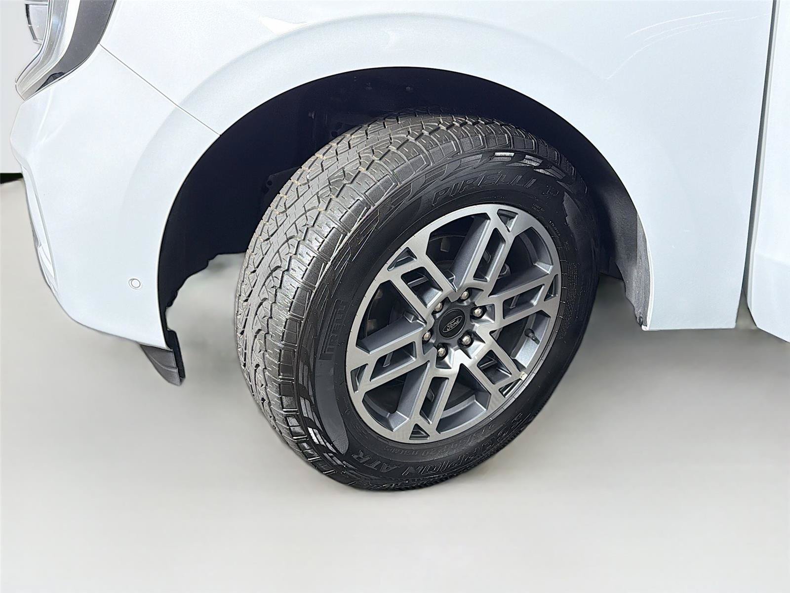 Used 2025 Ford Expedition Active AWD/4WD image 38