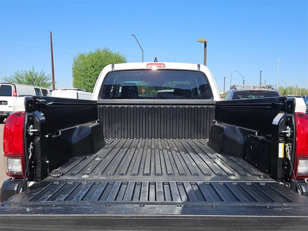 Used 2022 Toyota Tacoma SR image 26