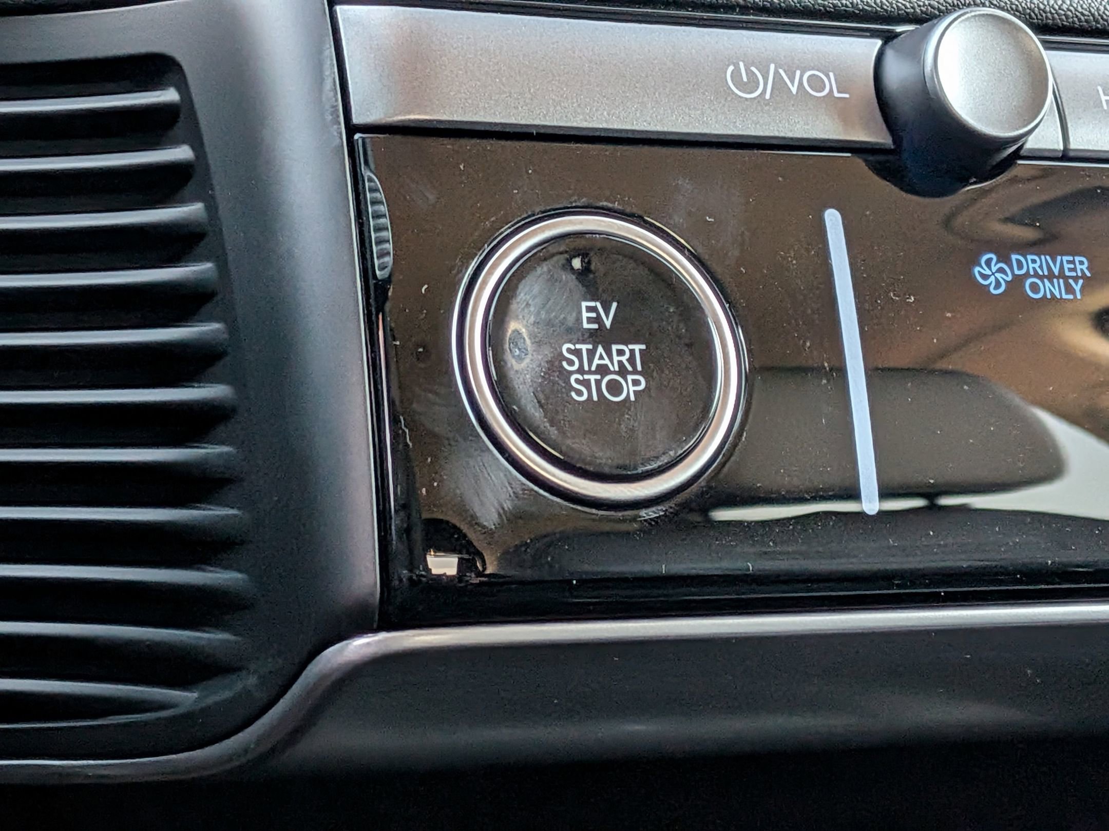 New 2026 Hyundai Ioniq 5 SEL image 13