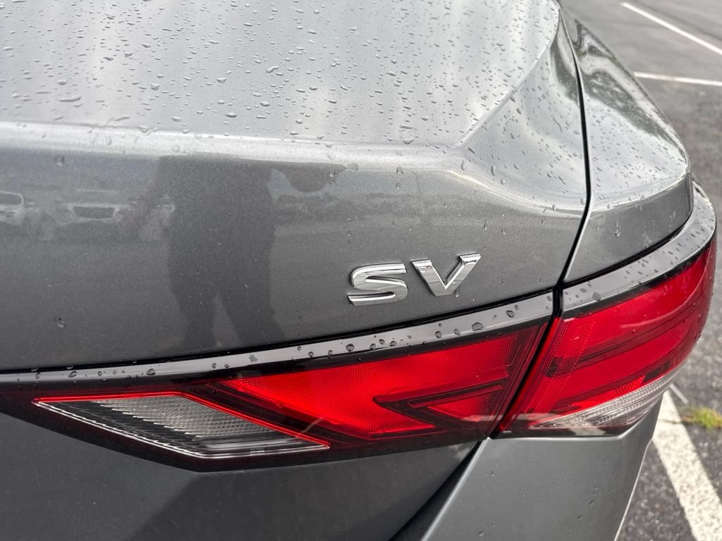 Certified 2024 Nissan Sentra SV FWD image 6