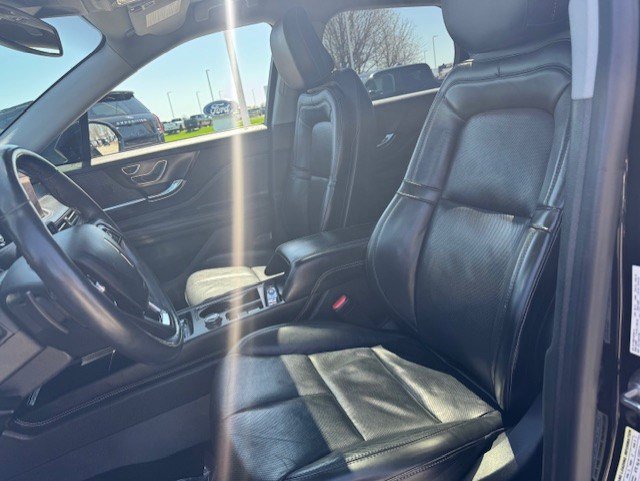 Used 2020 Lincoln Corsair FWD w/ Premium Package image 14