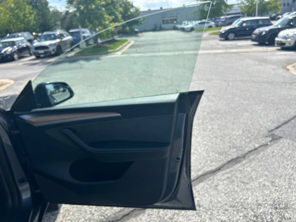 Used 2023 Tesla Model Y Long Range AWD/4WD image 40