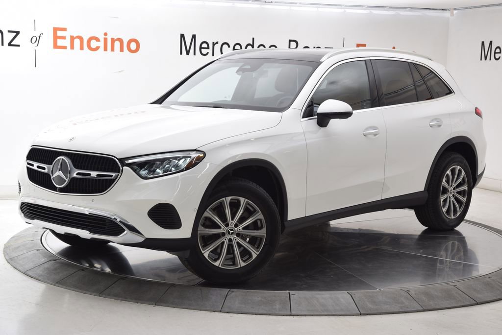 Certified 2026 Mercedes-Benz GLC 300 image 2