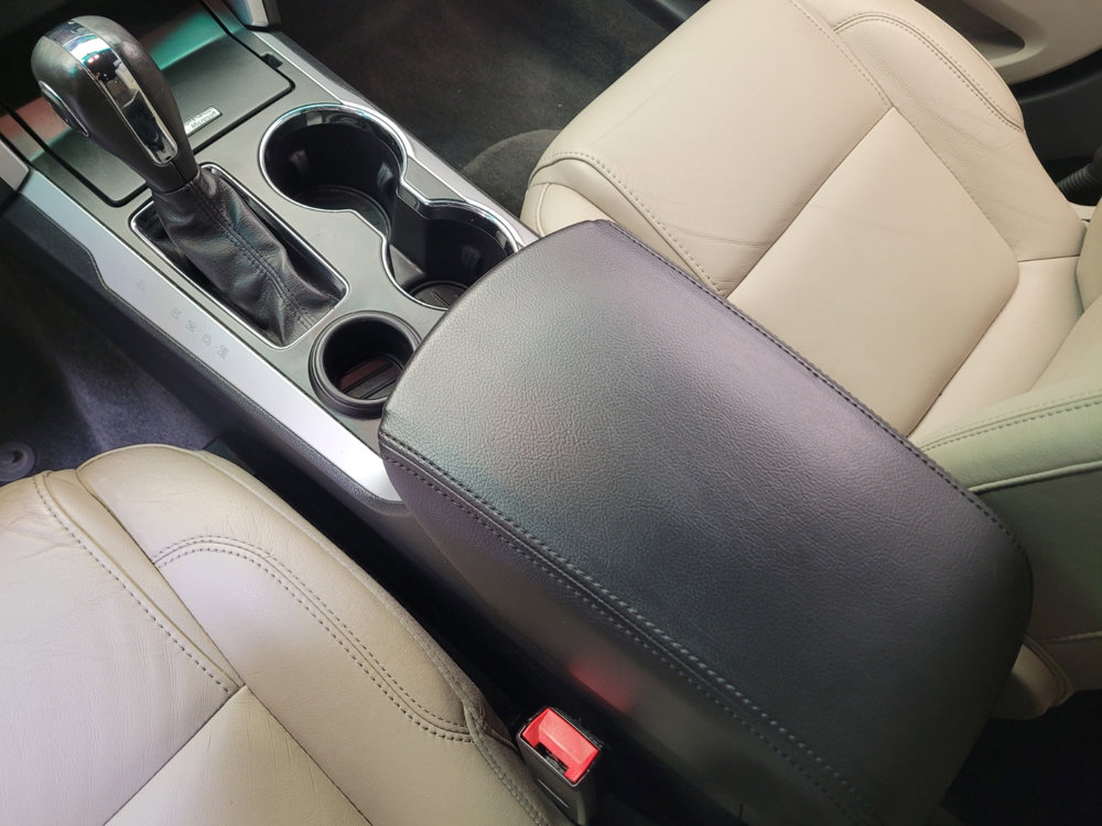 Used 2015 Ford Explorer XLT w/ Equipment Group 202A image 26