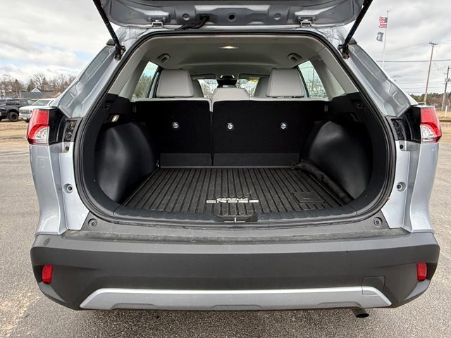 Used 2024 Toyota Corolla Cross L image 36