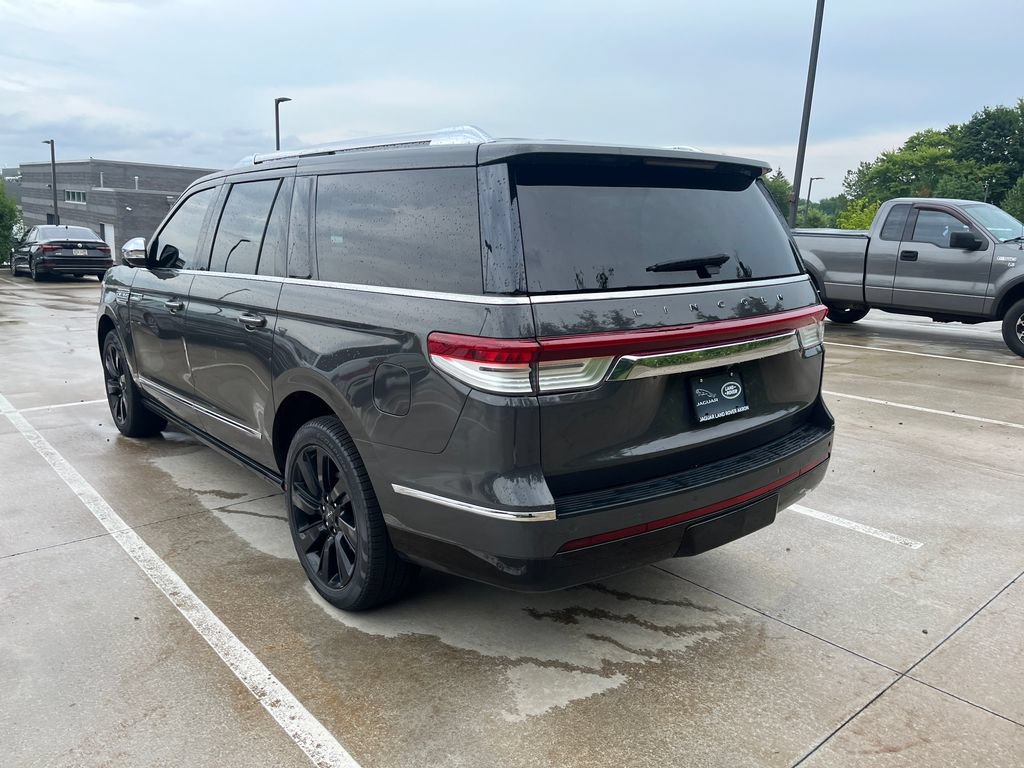 Used 2023 Lincoln Navigator L Black Label AWD/4WD image 3
