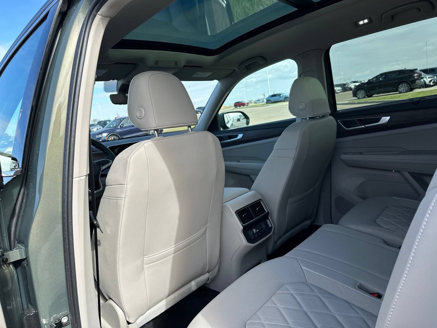 New 2026 Volkswagen Atlas SEL Premium R-Line AWD/4WD image 21