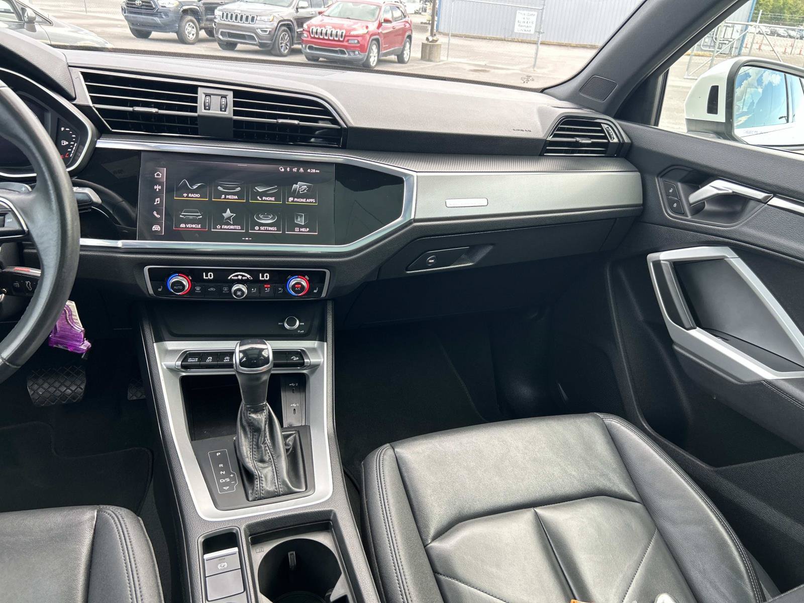 Used 2025 Audi Q3 2.0T Premium AWD/4WD image 20