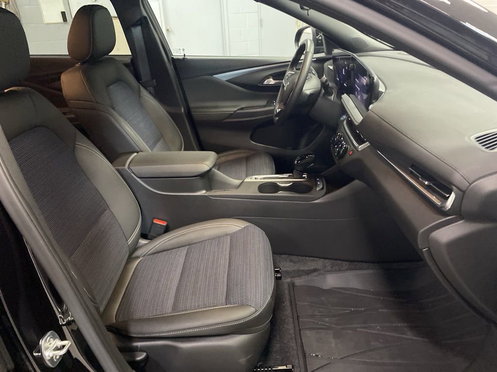 Used 2024 Buick Envista Preferred w/ Convenience I Package image 14