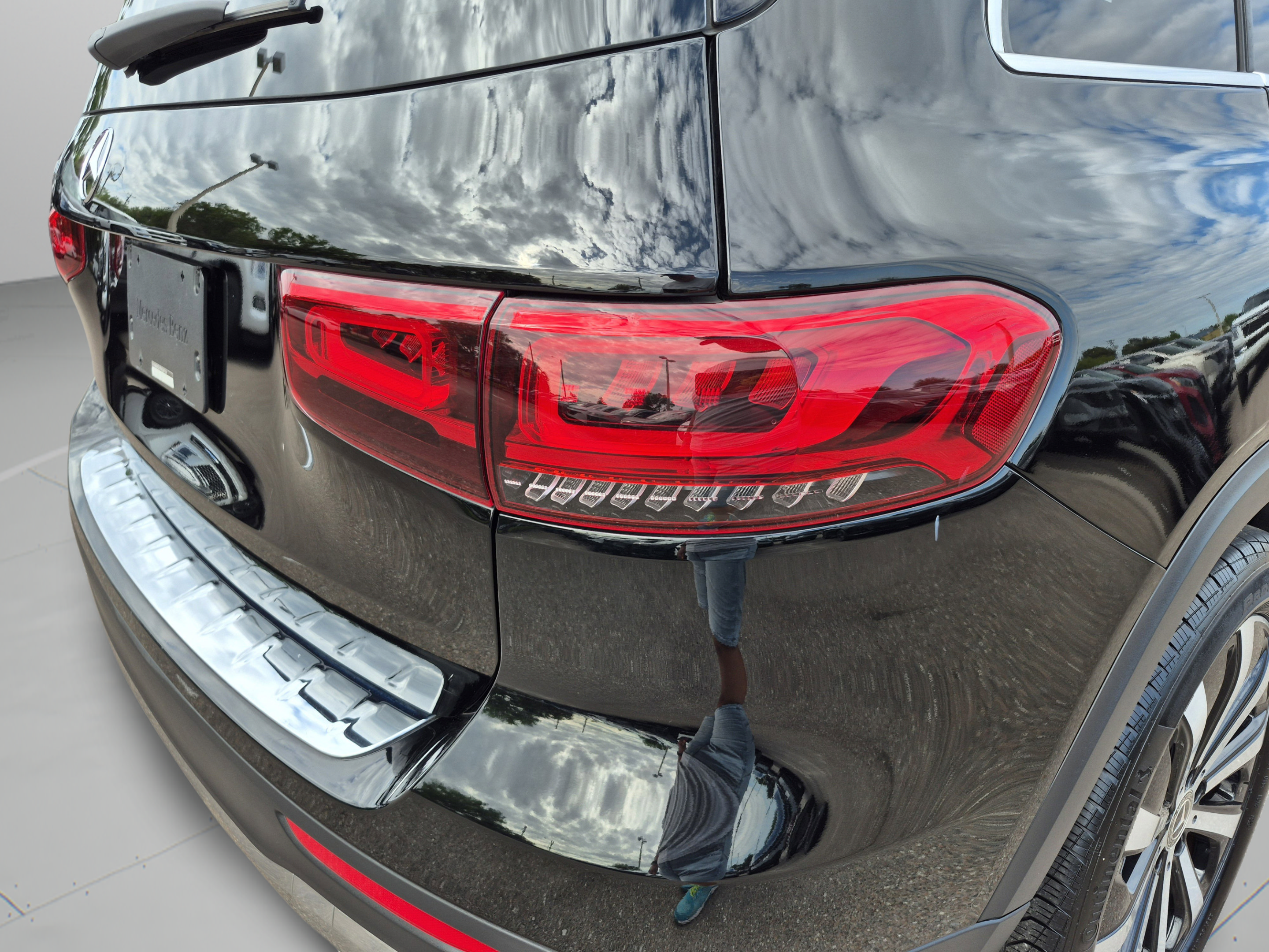 Used 2023 Mercedes-Benz GLB 250 image 37