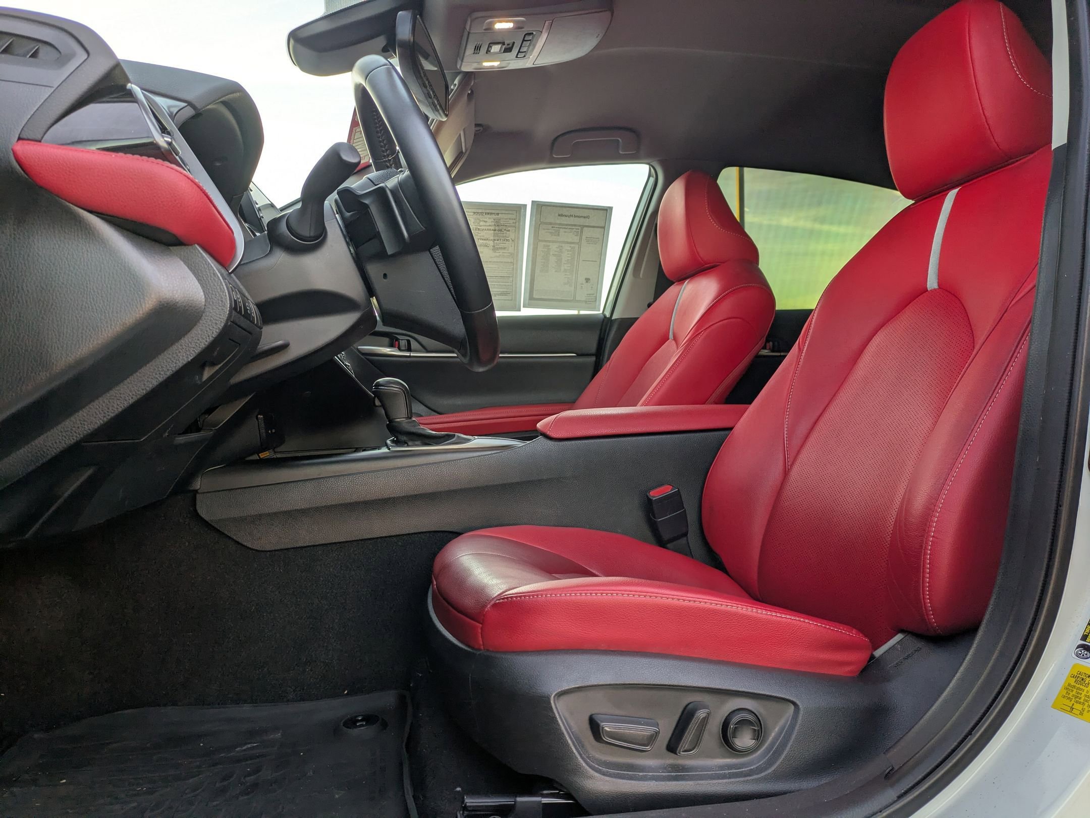 Used 2021 Toyota Camry XSE FWD image 20