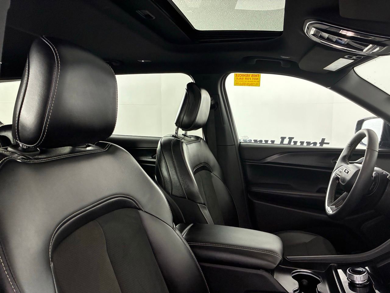 Used 2024 Jeep Grand Cherokee L Altitude image 35