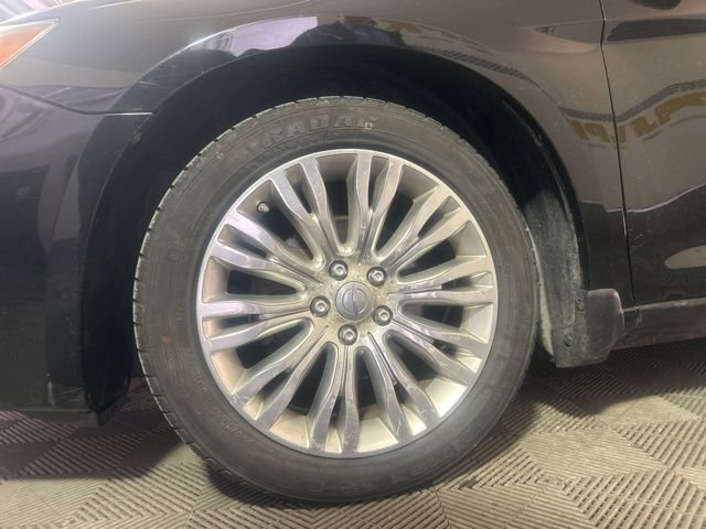 Used 2013 Chrysler 200 LX image 9