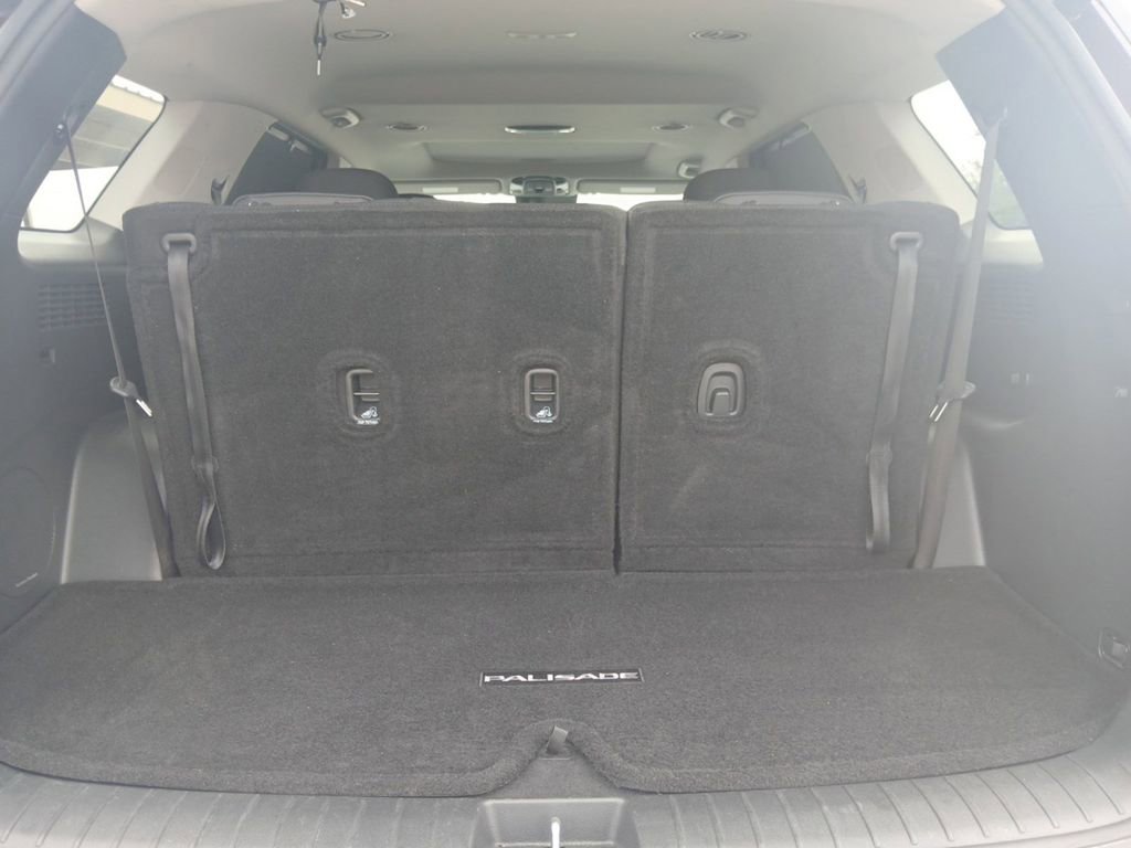 Used 2024 Hyundai Palisade SEL FWD image 19