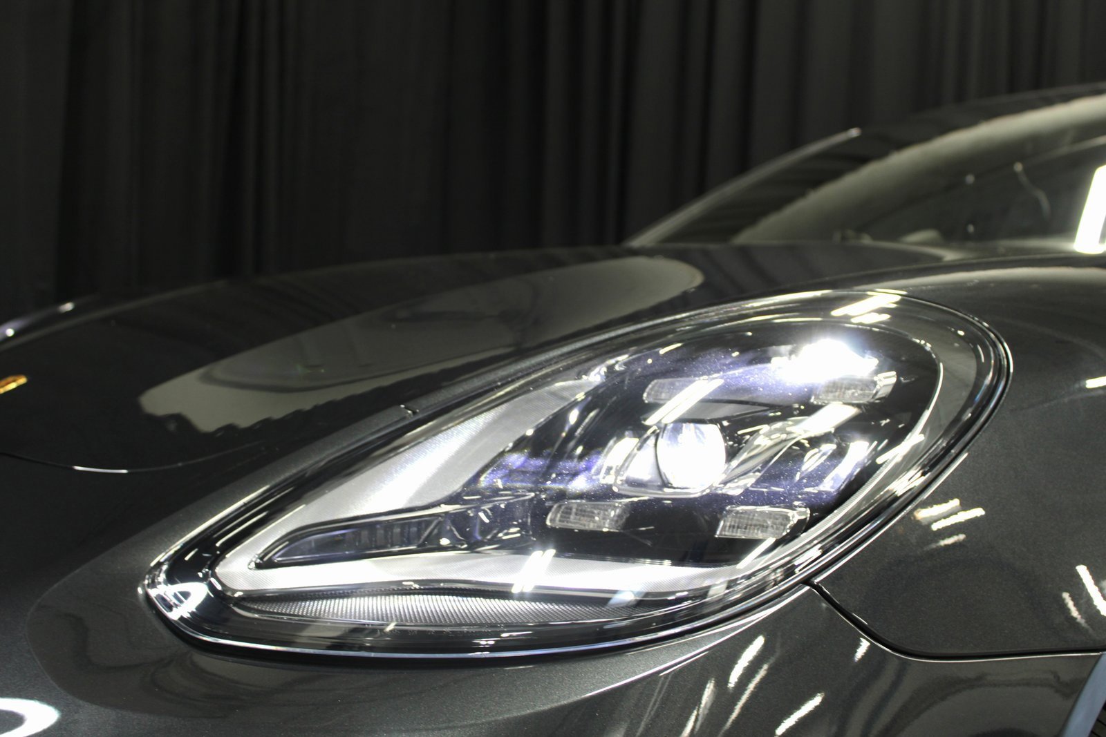 Certified 2023 Porsche Panamera 4 Platinum Edition w/ Assistance Package image 15