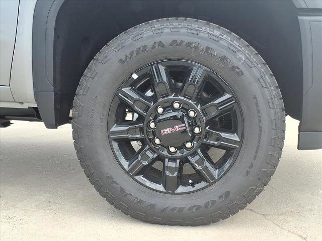 New 2026 GMC Sierra 2500 AT4 w/ Technology Package image 8