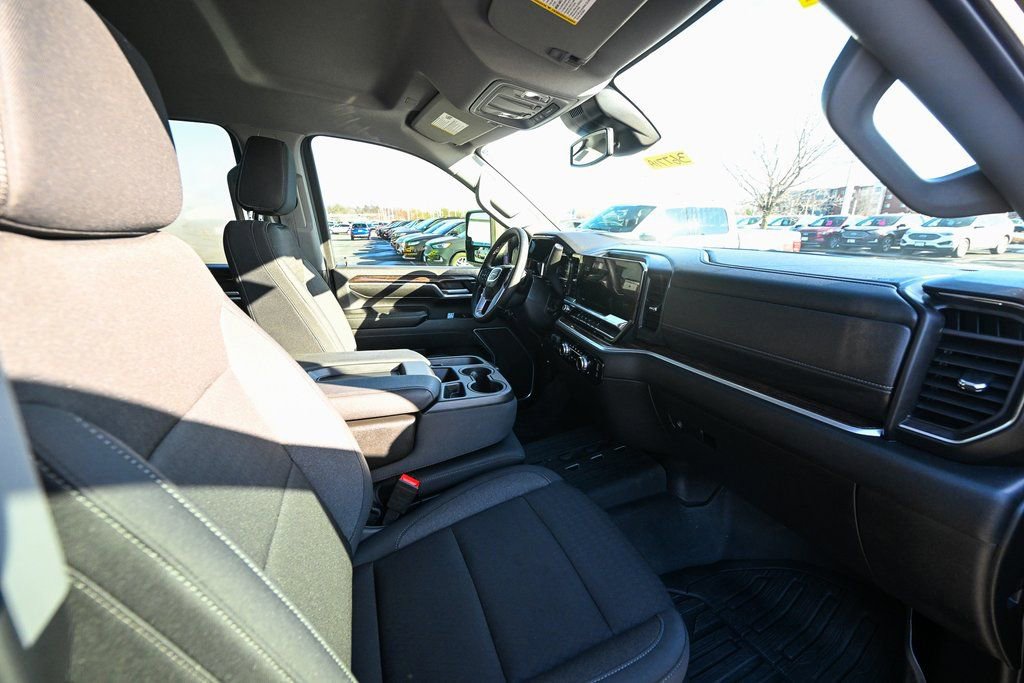 Used 2024 GMC Sierra 2500 SLE image 22