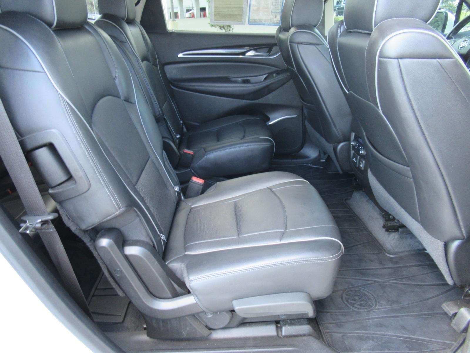 Used 2021 Buick Enclave Avenir w/ Avenir Technology Package AWD/4WD image 37