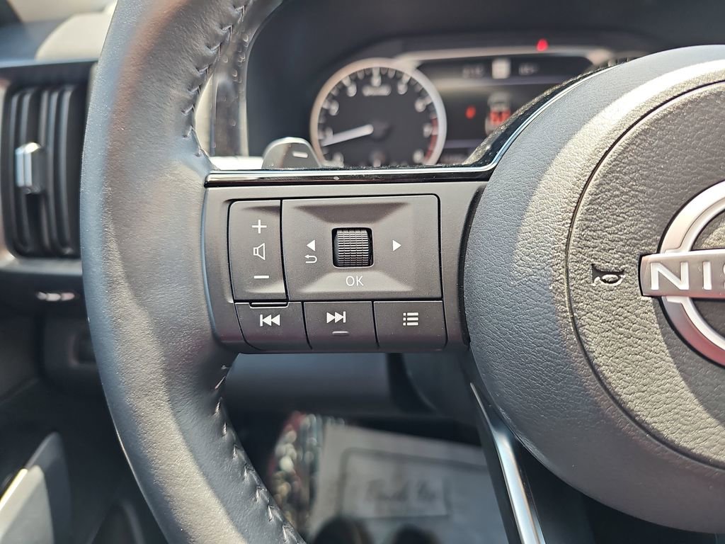 Used 2024 Nissan Pathfinder SL w/ SL Premium Package image 22