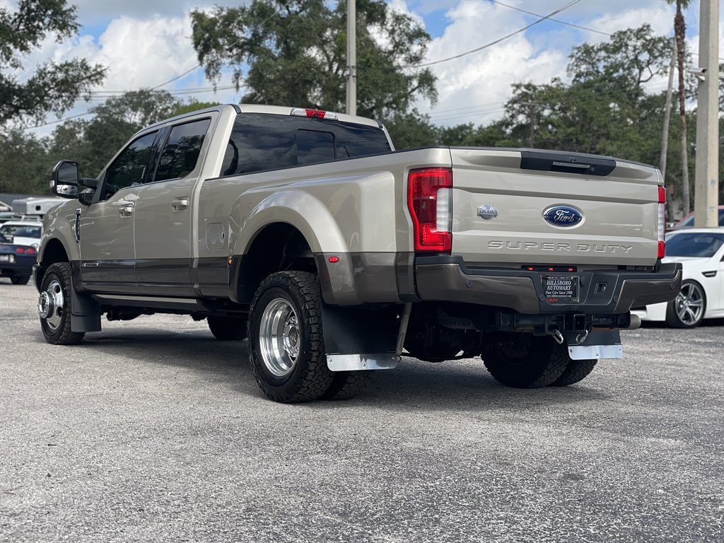 Used 2017 Ford F350 King Ranch w/ King Ranch Ultimate Package AWD/4WD image 14