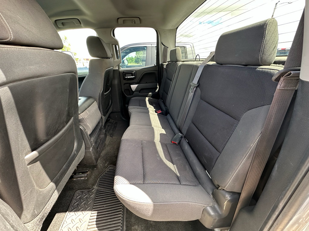 Used 2015 Chevrolet Silverado 3500 LT w/ LT Convenience Package AWD/4WD image 18