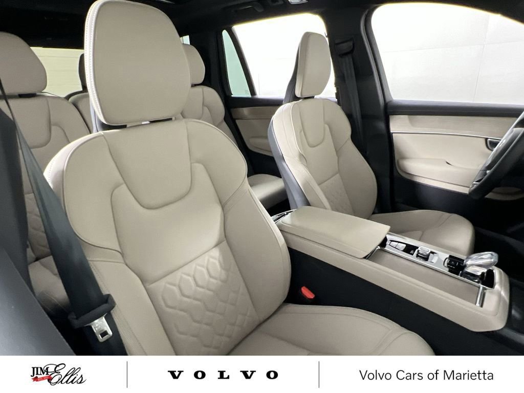 New 2026 Volvo XC90 B5 Plus w/ Protection Package image 25