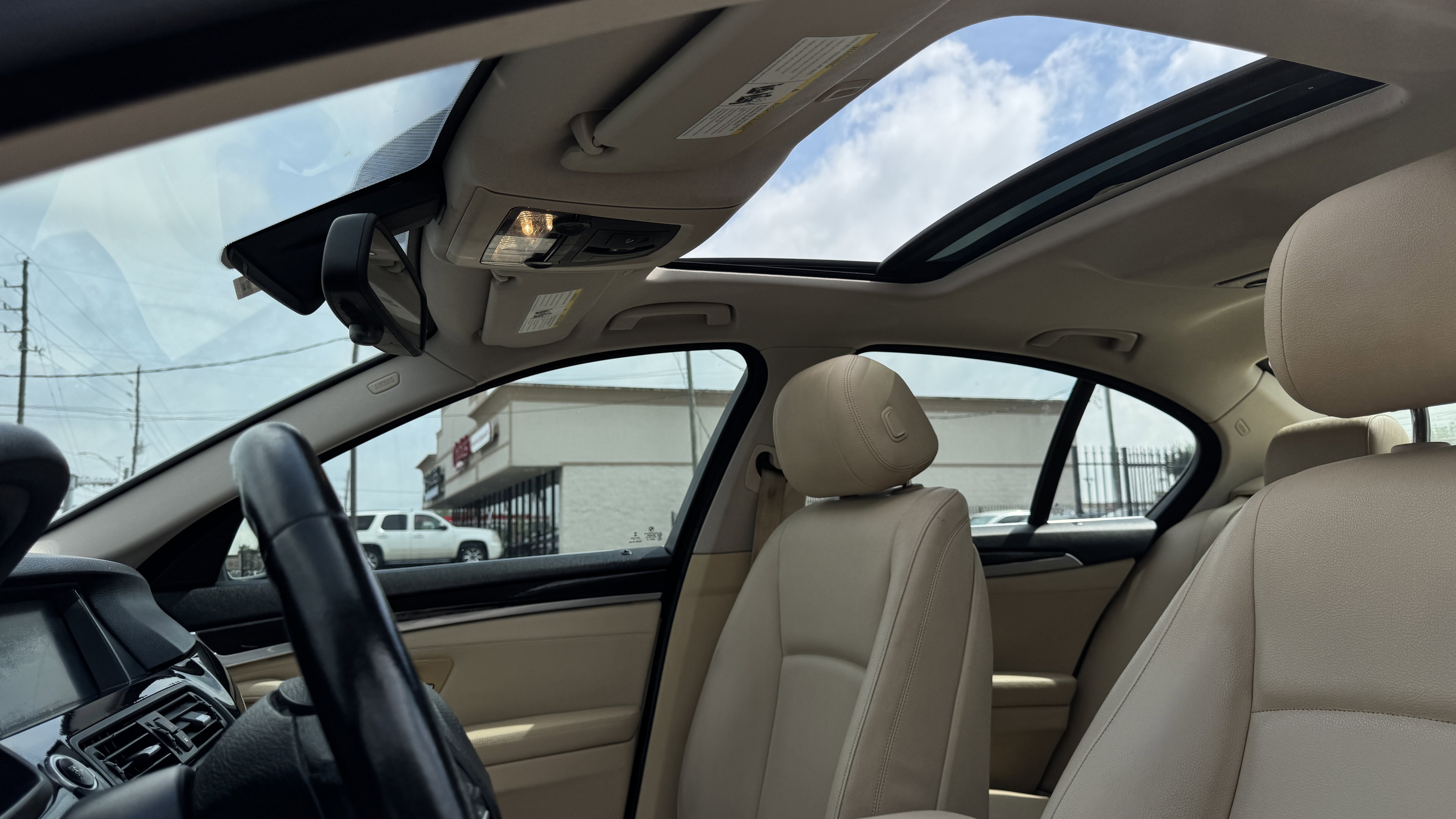 Used 2014 BMW 528i Sedan RWD image 19
