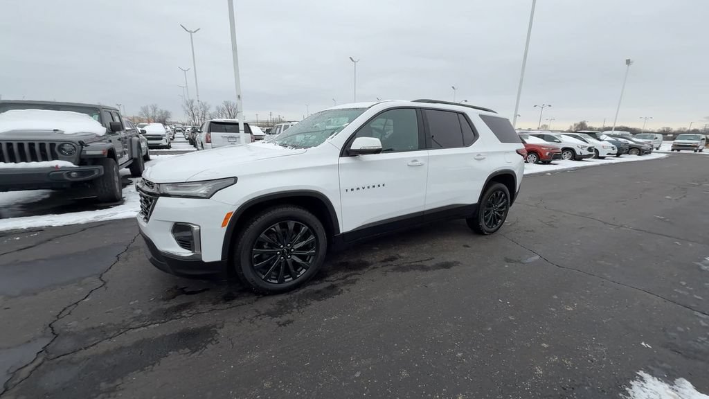 Used 2023 Chevrolet Traverse RS AWD/4WD image 4