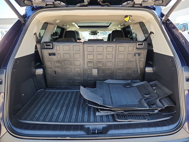 Used 2024 Toyota Grand Highlander Limited image 17