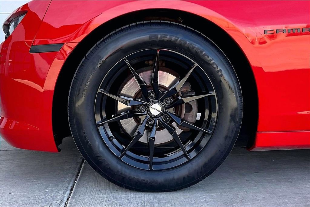 Used 2015 Chevrolet Camaro LT image 8