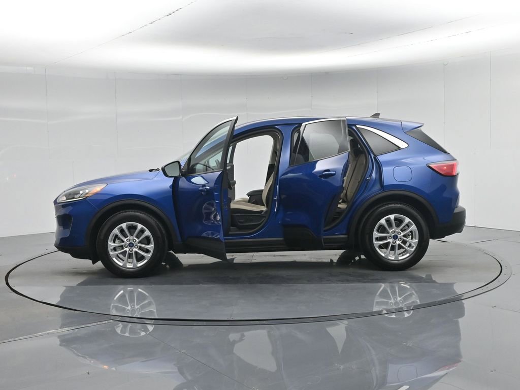 Certified 2022 Ford Escape SE w/ Convenience Package image 38