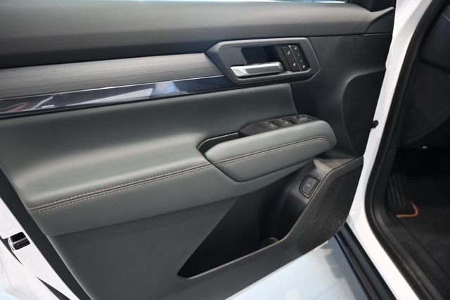 New 2026 GMC Terrain AT4 w/ Convenience Package III AWD/4WD image 25