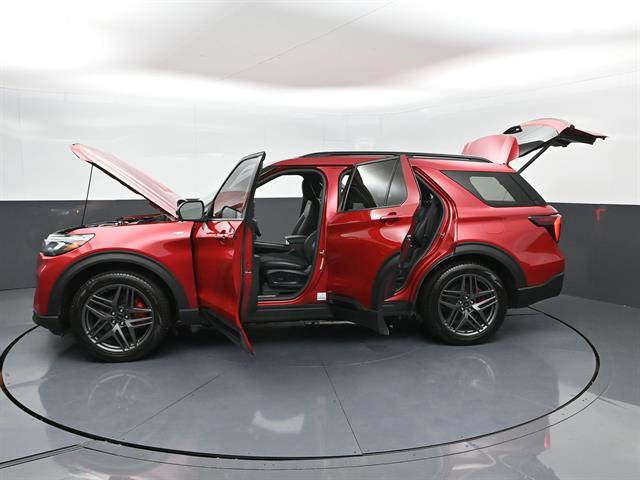 Used 2025 Ford Explorer ST-Line w/ Premium Package RWD image 51