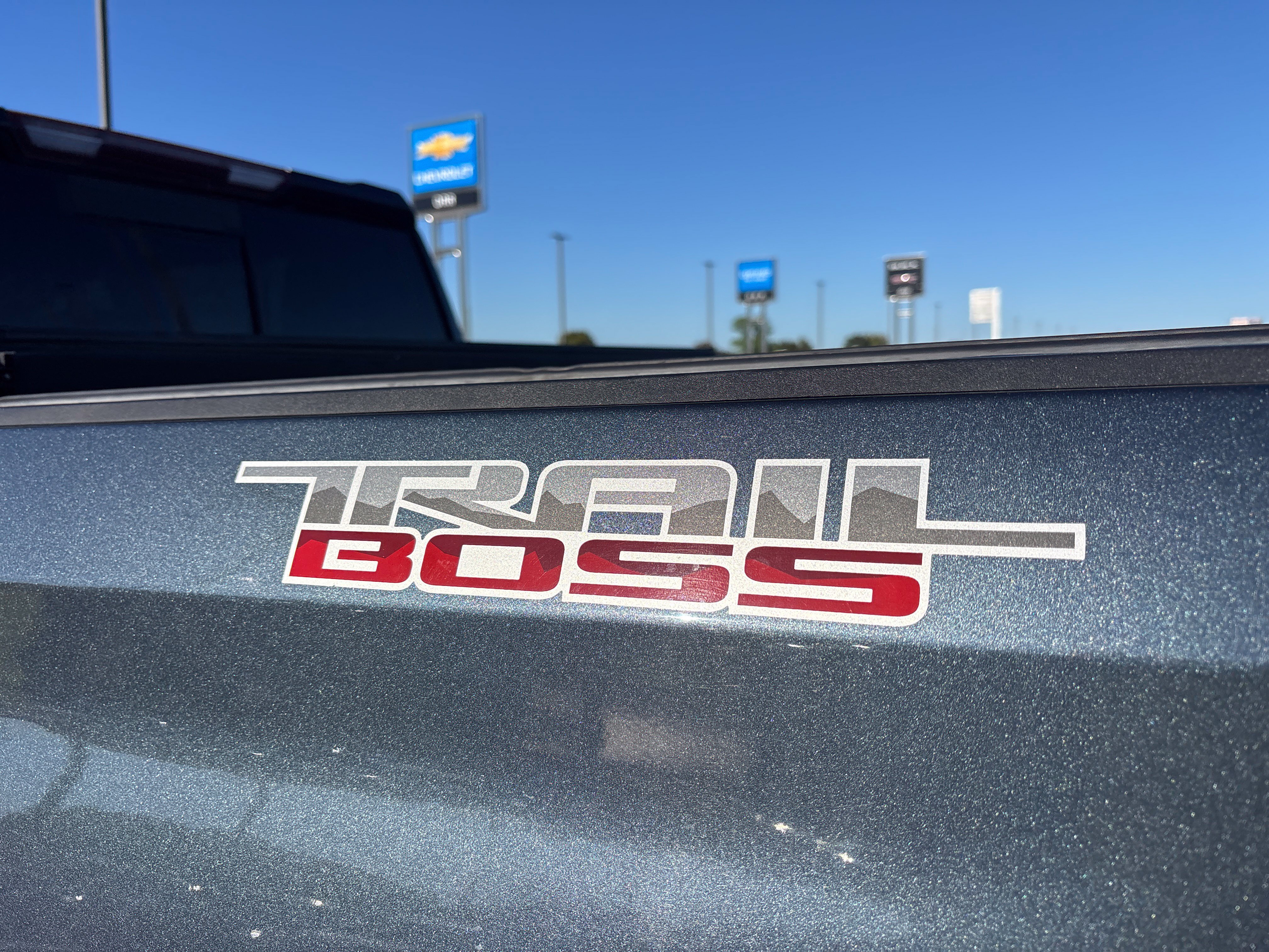 Used 2019 Chevrolet Silverado 1500 LT Trail Boss AWD/4WD image 7