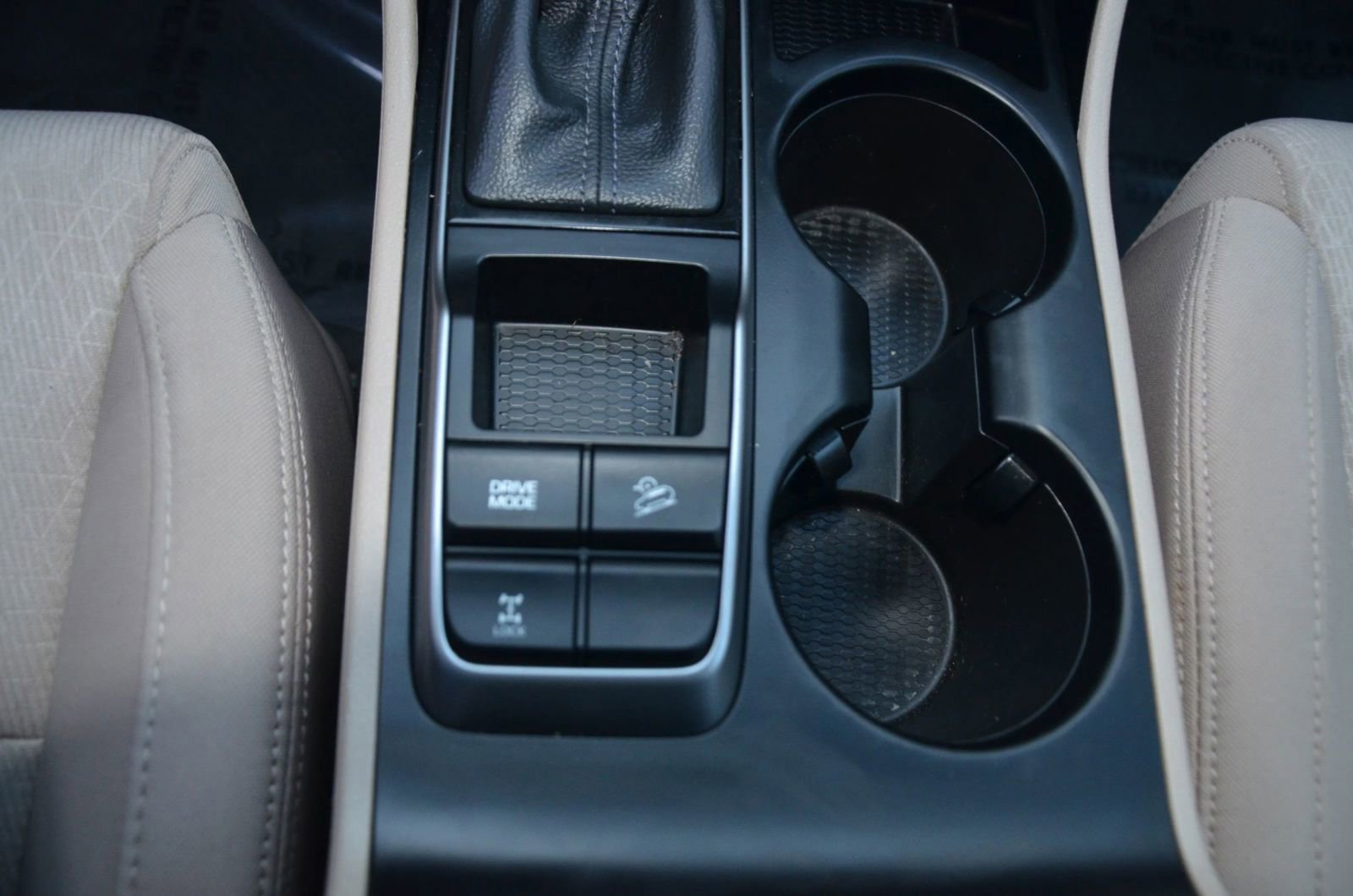 Used 2016 Hyundai Tucson Sport image 35