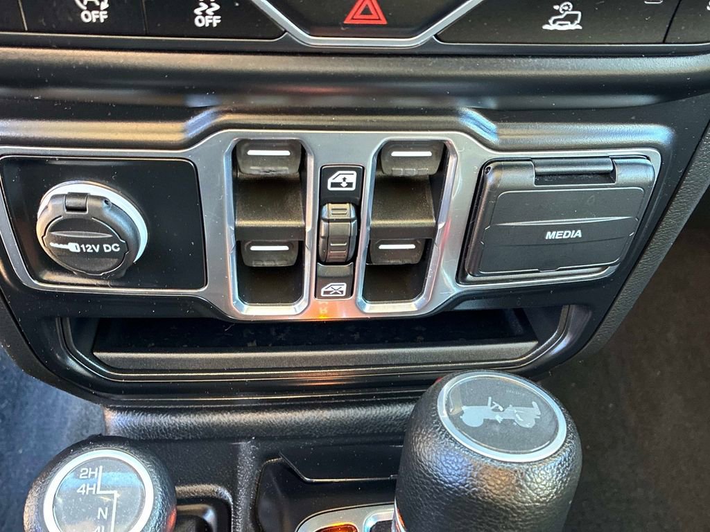 Used 2022 Jeep Wrangler Unlimited Sahara image 29