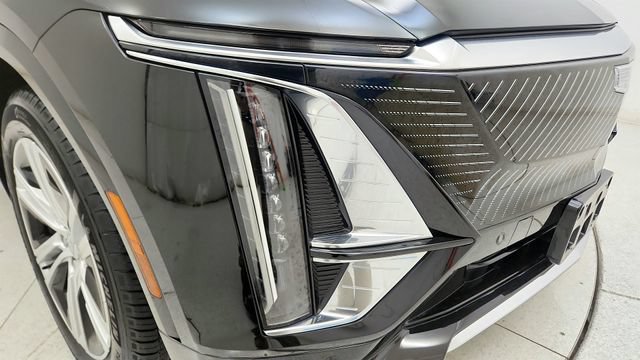 Used 2024 Cadillac Lyriq Tech AWD/4WD image 22