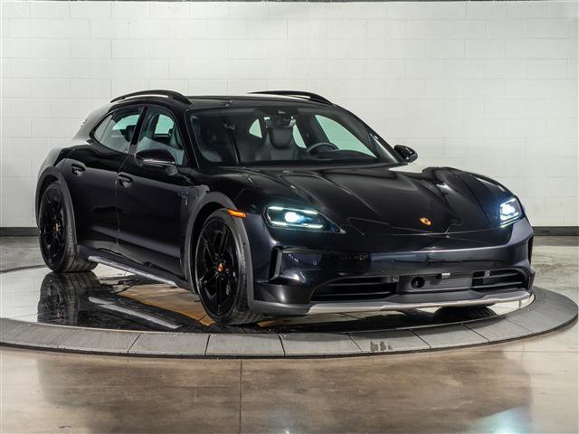 Used 2025 Porsche Taycan 4 Cross Turismo image 7