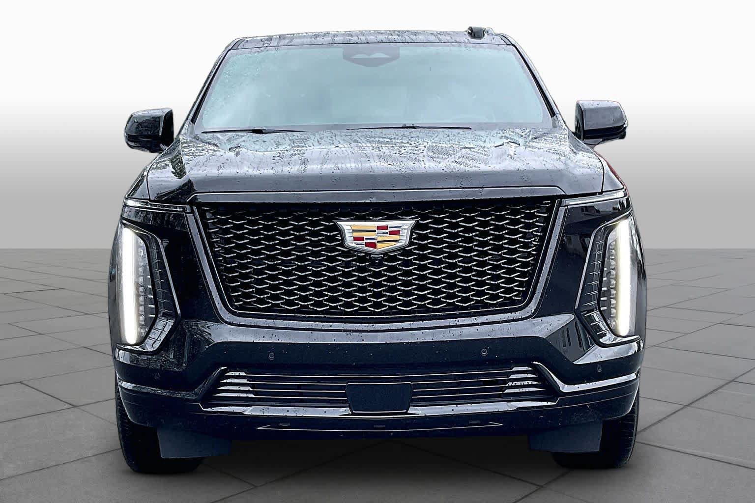 Used 2025 Cadillac Escalade Sport AWD/4WD image 3
